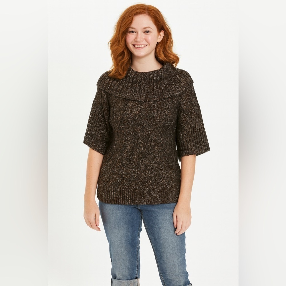 Jones New York size small sweater top black/ gold